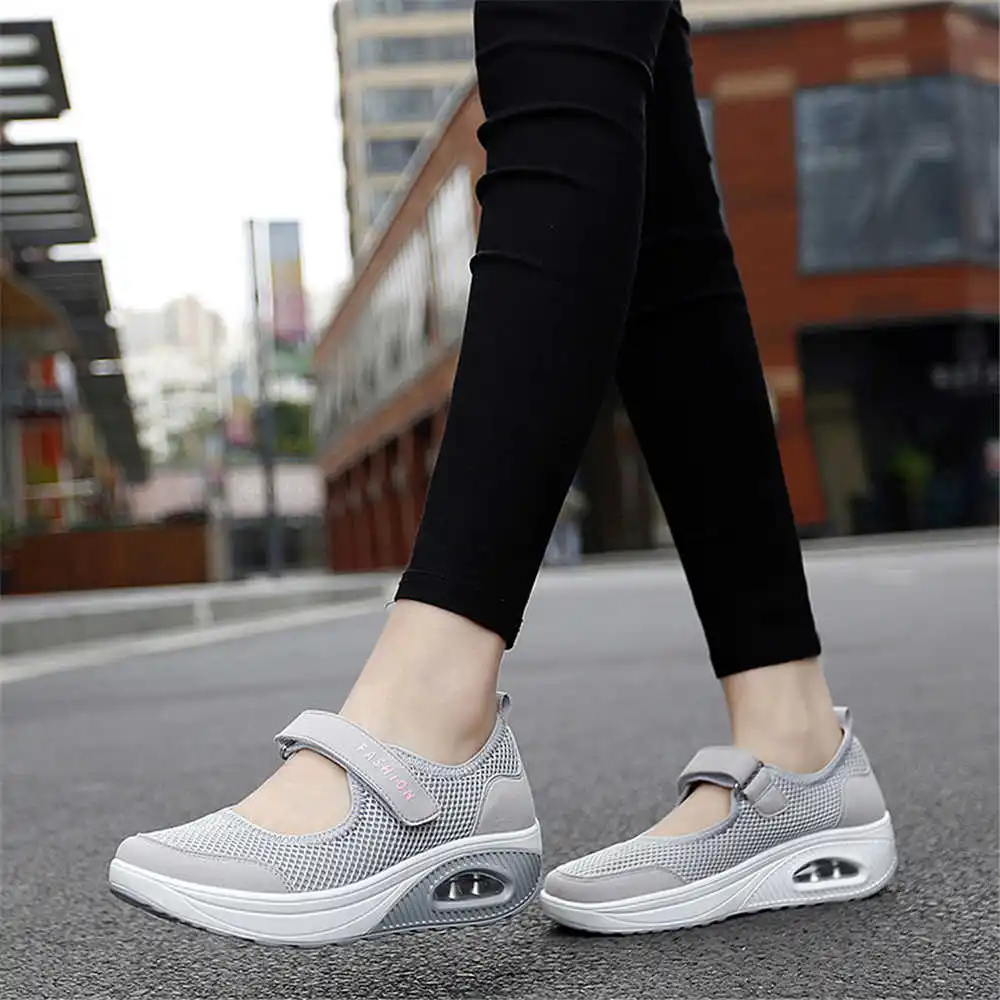 Street Fashion In Vietnam - 36-41 Demi-season Colored Sneakers Walking Skates