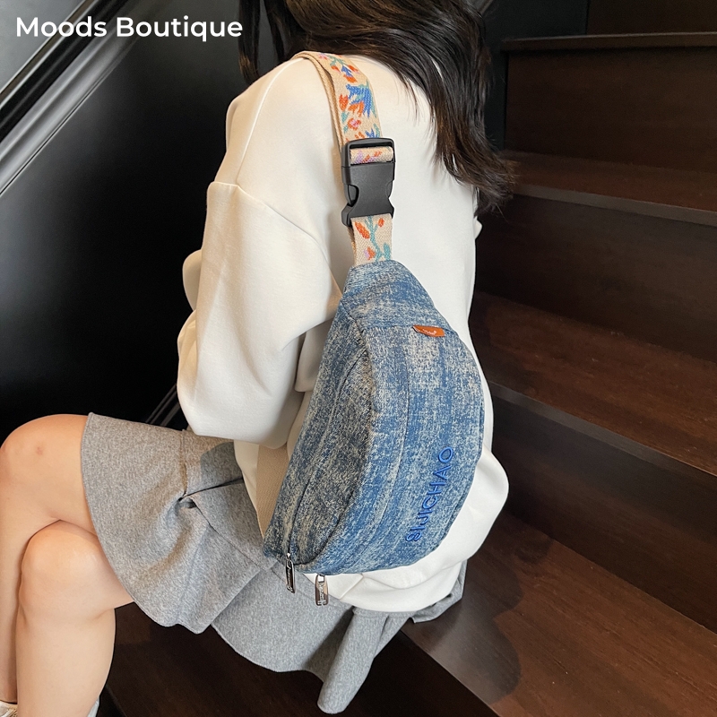 Street Fashion Trends 2025 - Denim Blue Chest Bags For Women